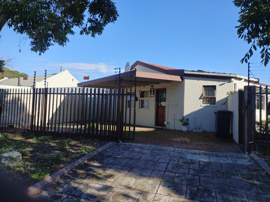 To Let 2 Bedroom Property for Rent in Marinda Park Western Cape